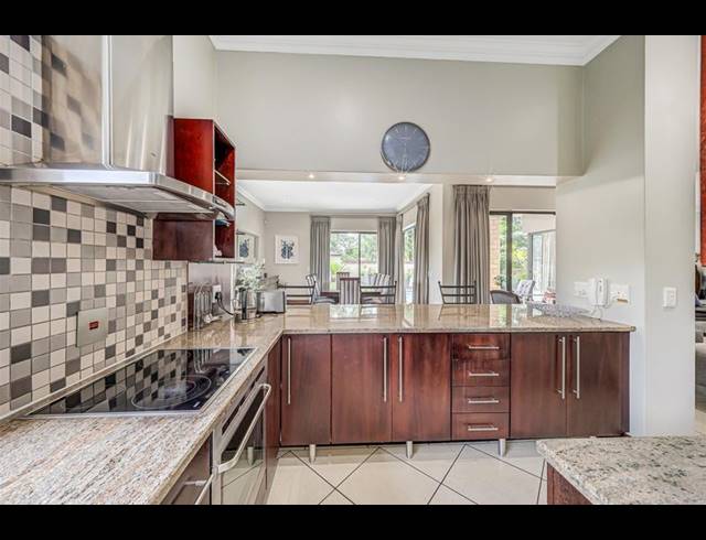 3 BEDROOM HOUSE FOR SALE IN SANDOWN